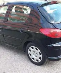 Peugeot 206 metano anno 2008 - Teramo