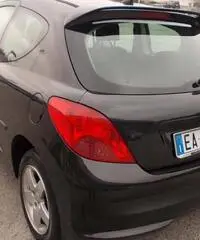 Peugeot 207 1.4 GPL - Cuneo Peugeot 207 1.4 GPL - Cuneo