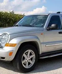 Jeep Cherokee 2.8 CRD Limited - Fermo Jeep Cherokee 2.8 CRD Limited - Fermo