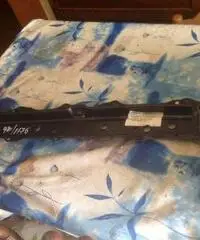 Traversa anteriore - Toyota Yaris dal 01/06 Traversa anteriore - Toyota Yaris dal 01/06