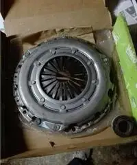 Kit frizione valeo 826315 peugeot 307 308 208 rcz /citroen