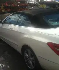 MERCEDES-BENZ E 220 CDI Cabrio BlueEFF. MERCEDES-BENZ E 220 CDI Cabrio BlueEFF.