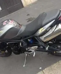 TRIUMPH STREET TRIPLE