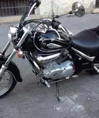 Suzuki intruder 125