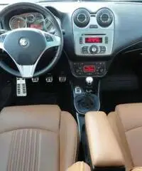 Alfa Romeo MiTo 1.6JTDM Distinctive Alfa Romeo MiTo 1.6JTDM Distinctive