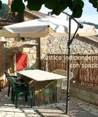 Casa in verdeggiante vallata