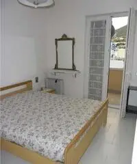 LACCO AMENO DI ISCHIA: AFFITTASI TRILOCALE PANORAMICO