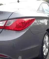 2013 Hyundai Sonata limitata in vendita a 2500 € 2013 Hyundai Sonata limitata in vendita a 2500 €