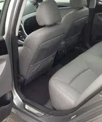 2013 Hyundai Sonata limitata in vendita a 2500 € 2013 Hyundai Sonata limitata in vendita a 2500 €