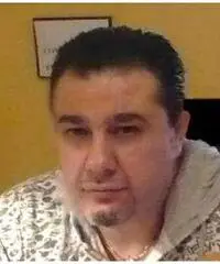 UOMO CERCA DONNA/RELAZIONE SERIA UOMO CERCA DONNA/RELAZIONE SERIA