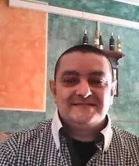 Ragazza o giovane signora seria Ragazza o giovane signora seria