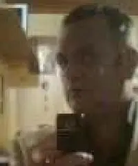 Cerco bella ragazza dentro e fuori Cerco bella ragazza dentro e fuori