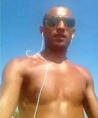 Vorrei trovare una ragazza seria e brava Vorrei trovare una ragazza seria e brava