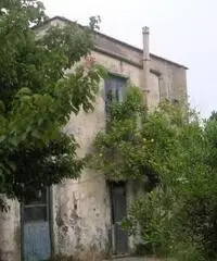 Termini: Vendita Multilocale in Via Nastro d Oro