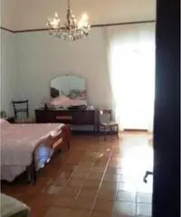 Vendita Trilocale in via San Maria la Bruna