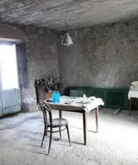 Vendita Multilocale da 305mq