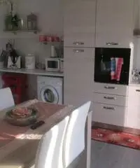 Loano-Grande Trilocale Arredato e con Posto Auto