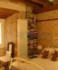 Bilocale in vendita a Ancona, CENTRO