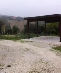 Semindipendente in vendita a Ancona, CASTELLANO