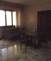 Vendita Cinque locali in Via Redipuglia