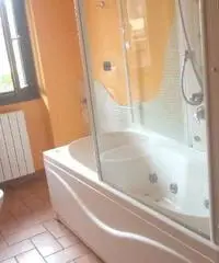 APPARTAMENTO di 3 vani e di 106 mq (GRUMELLO DEL MONTE) rif. 598