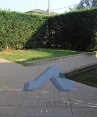 quadrilocale al piano terraH