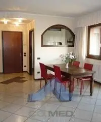 TRILOCALE ULTIMO PIANOH TRILOCALE ULTIMO PIANOH