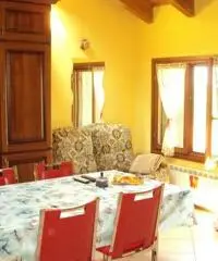 APPARTAMENTO AMPIO TRILOCALE APPARTAMENTO AMPIO TRILOCALE