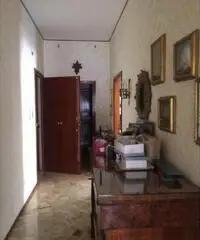 APPARTAMENTO di 5 vani e di 100 mq (BOLOGNA - Bologna) rif. VV 26 APPARTAMENTO di 5 vani e di 100 mq (BOLOGNA - Bologna) rif. VV 26