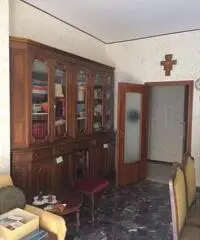 APPARTAMENTO di 5 vani e di 100 mq (BOLOGNA - Bologna) rif. VV 26 APPARTAMENTO di 5 vani e di 100 mq (BOLOGNA - Bologna) rif. VV 26