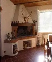 VENDESI VILLA INDIPENDENTE A CALDERINO VENDESI VILLA INDIPENDENTE A CALDERINO