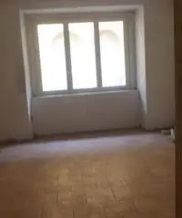 APPARTAMENTO di 2 vani e di 67 mq (CAPRIOLO - CENTRO) rif. 75