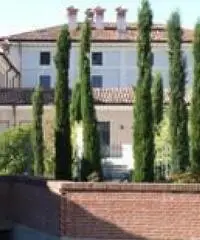 GOTTOLENGO in un Palazzo del '700 bel bilocale arredato