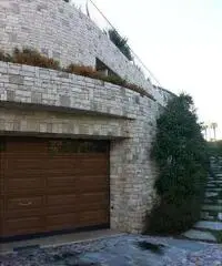 Manerba del Garda vendesi immobile di prestigio 7 vani 450 Mq