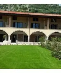 Vendita Trilocale in Viale Conti Emili