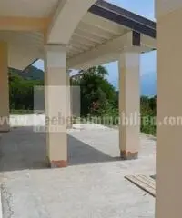 Vendita Villa in Via Genova