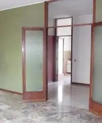 Zona Via XXV Aprile, ampissimo appartamento di mq 210