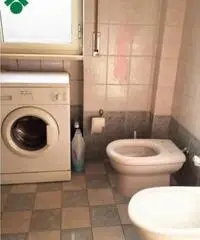 Vendita Trilocale in via cecco angiolieri, 36