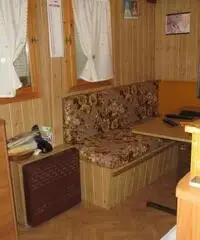 Roulotte e preingresso 3x4 m (bagno con doccia)