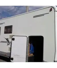 Vendesi camper semintegrale