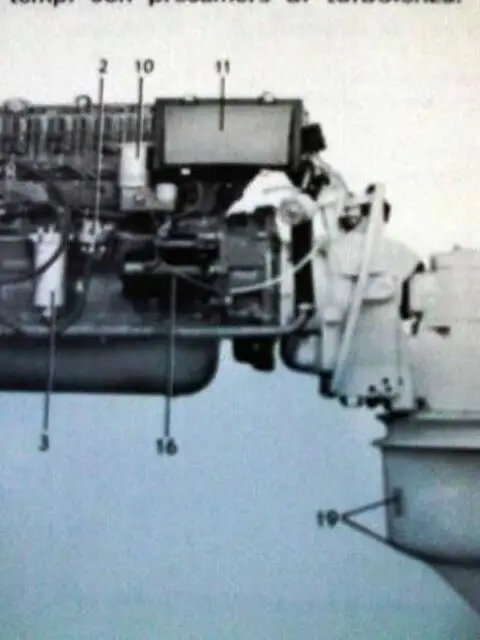 Motore turbodiesel volvo penta 130 hp 6 cilindri Motore turbodiesel volvo penta 130 hp 6 cilindri