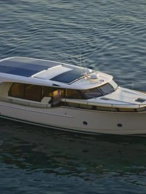 GreenLine 40 Nuova -Barca Ibrida 2016 GreenLine 40 Nuova -Barca Ibrida 2016