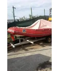 Posto barca mt 6 compreso gommone Zodiac