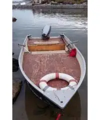 Barca lancetta Canadian come gommone motore fuoribordo gozzo