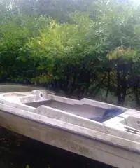 Lancia vetroresina Lancia vetroresina