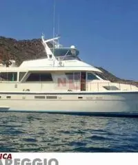 HATTERAS 67 COCKPIT MOTORYACHT