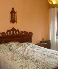 Casa indipendente a Borgo a Mozzano in provincia di Lucca