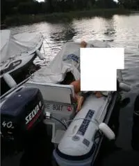 Gommone joker boat mt 4.40 + motore 40 cv