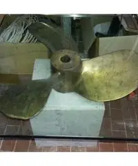 TAVOLO CON ELICA E TIMONE 800