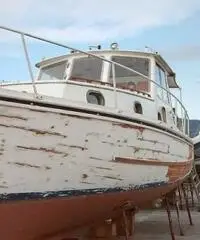 barca a motore 7 MARI tutte anno 2000 lunghezza mt 24